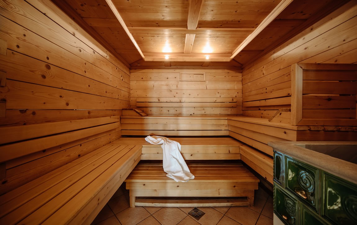 Wellnessbereich mit Sauna