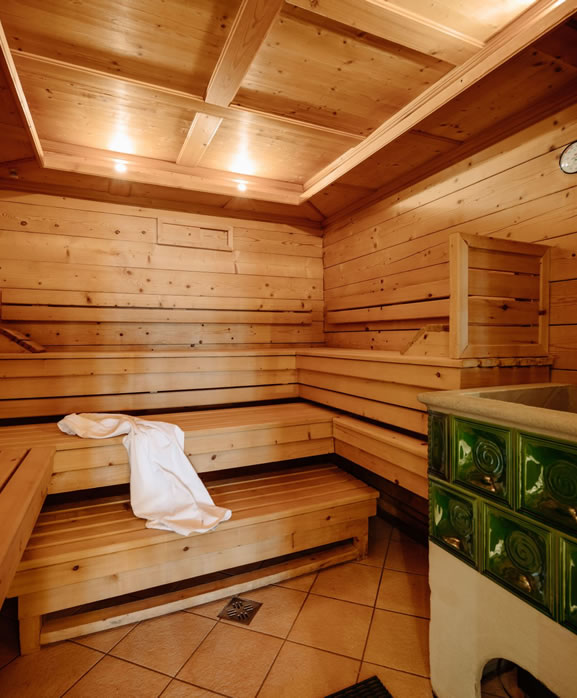 Sauna und Kneippbecken